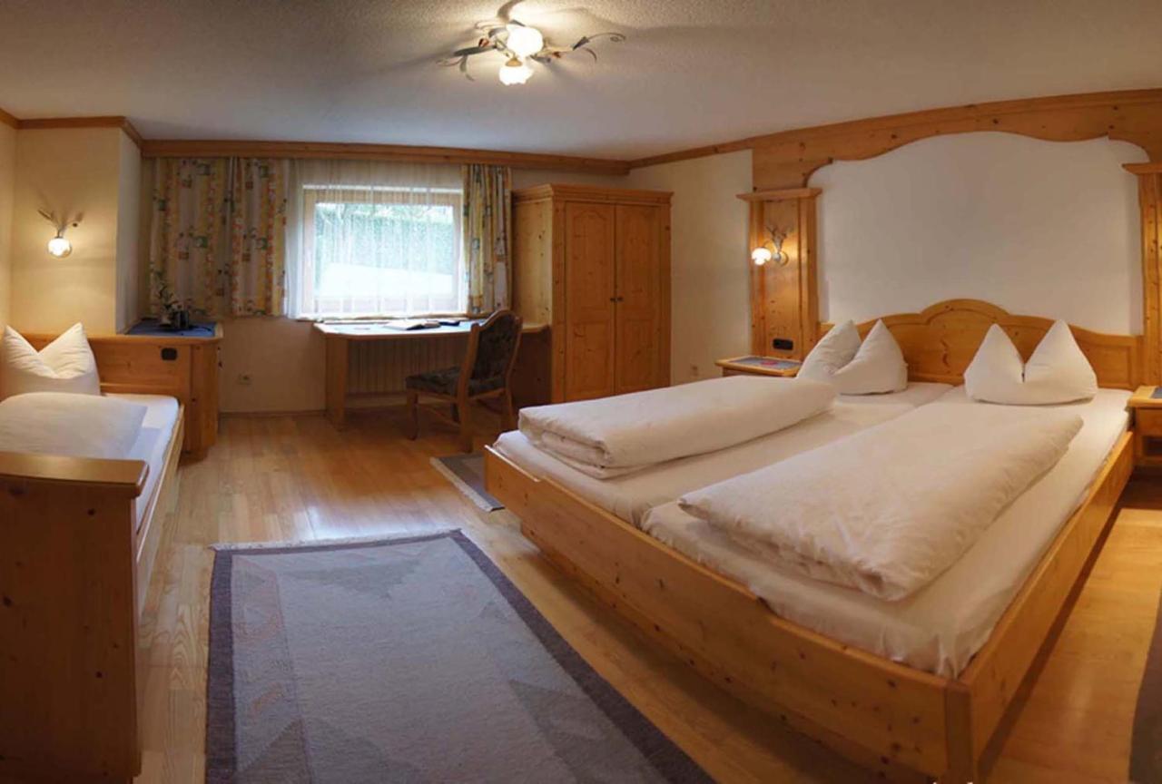 Gaestehaus Alpina Maurach  Habitación foto